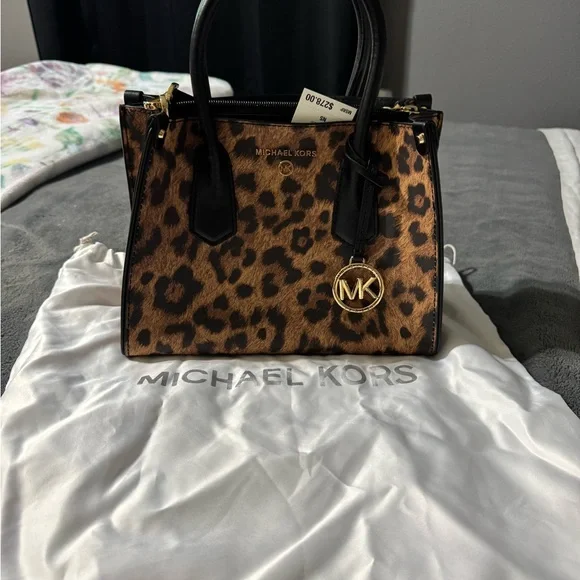 Michael Kors Leopard Print satchel - Picture 1 of 5